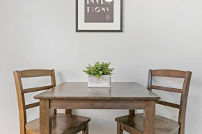 Appealing 1BR with updated 1BA in Portage Park